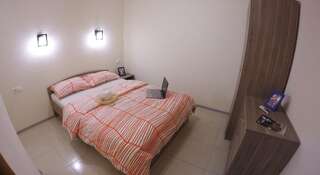 Гостевой дом Inn Vysokiy bereg Анапа Двухместный номер с 1 кроватью и собственной внешней ванной комнатой-1